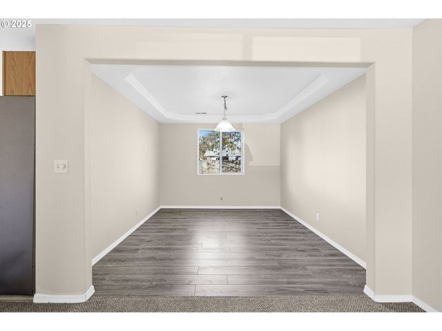 3818 LONG RIDGE Dr, Springfield, OR 97478