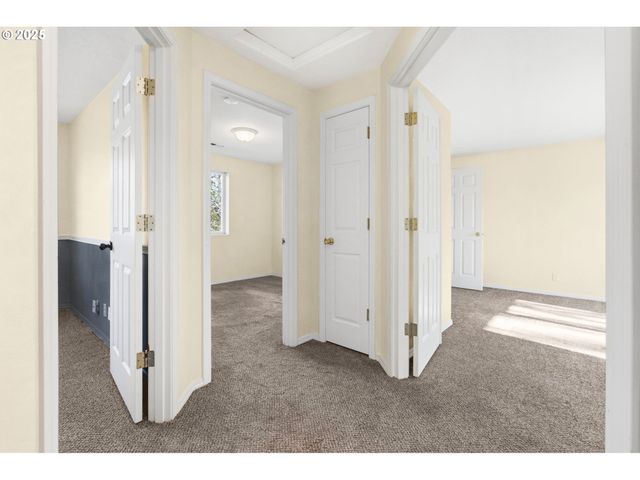 3818 LONG RIDGE Dr, Springfield, OR 97478