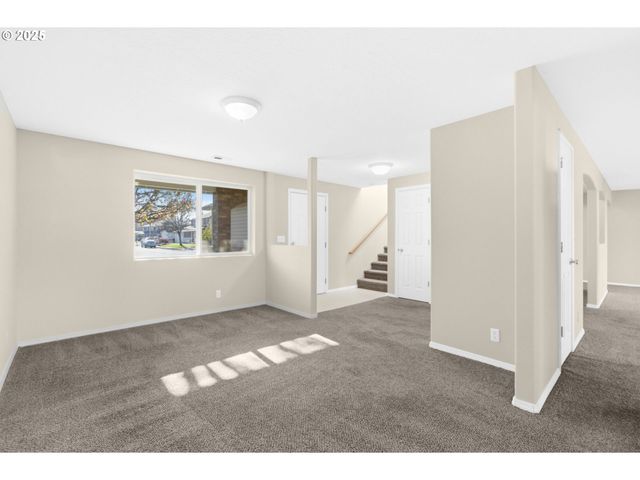 3818 LONG RIDGE Dr, Springfield, OR 97478