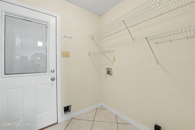 3304 N 8th Street, Ocean Springs, MS 39564