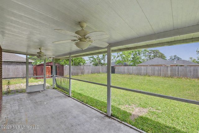 3304 N 8th Street, Ocean Springs, MS 39564