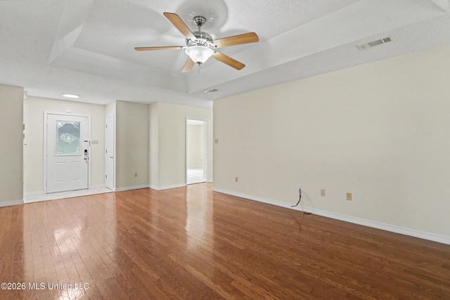 3304 N 8th Street, Ocean Springs, MS 39564
