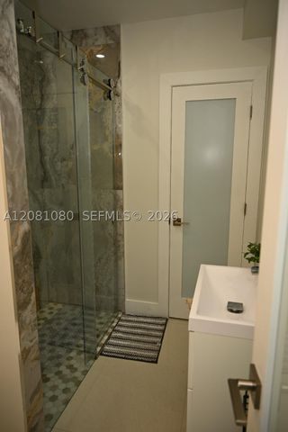 850 W 51st Pl, Hialeah, FL 33012