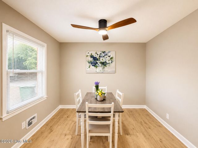 3202 College Road S, Wilmington, NC 28412