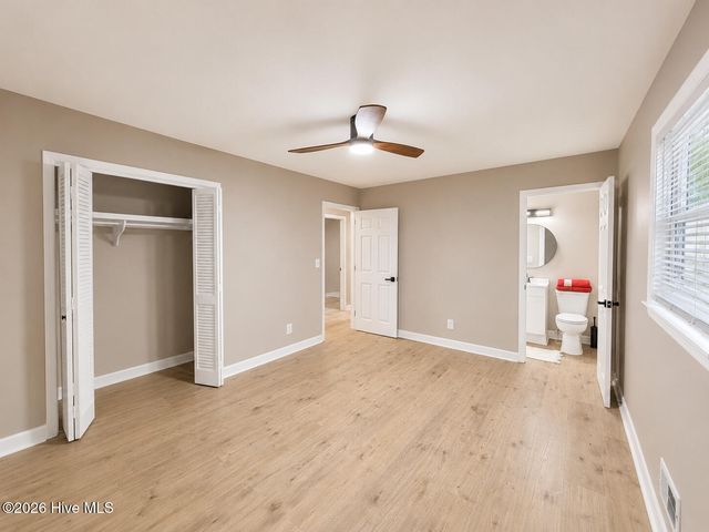 3202 College Road S, Wilmington, NC 28412
