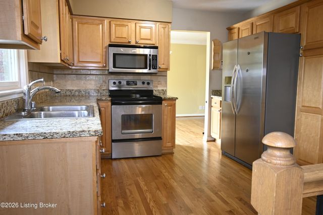 115 Blue Ridge Rd, Louisville, KY 40223