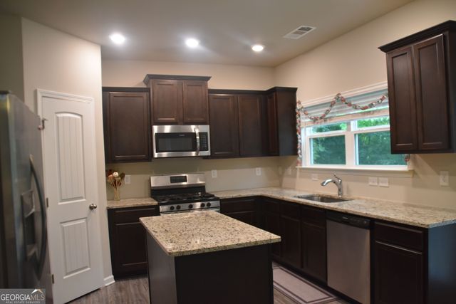 200 Mirage Drive, Dallas, GA 30157