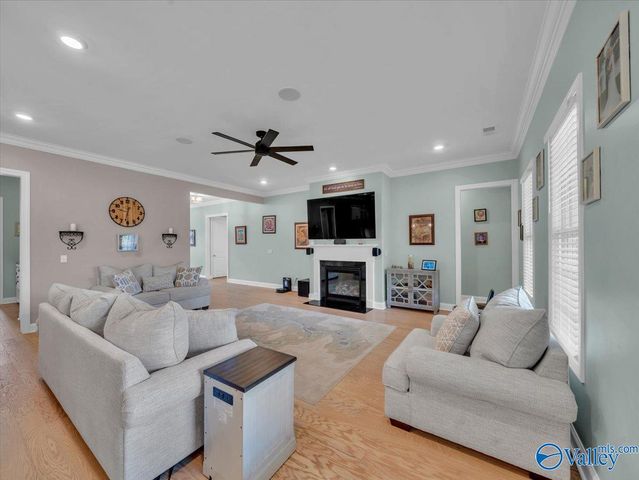 303 Merrydale Drive, Huntsville, AL 35811