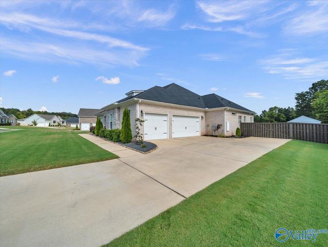 303 Merrydale Drive, Huntsville, AL 35811