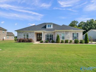 303 Merrydale Drive, Huntsville, AL 35811