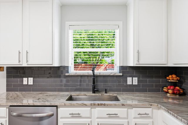 5908 Brookside Drive, Denton, TX 76226