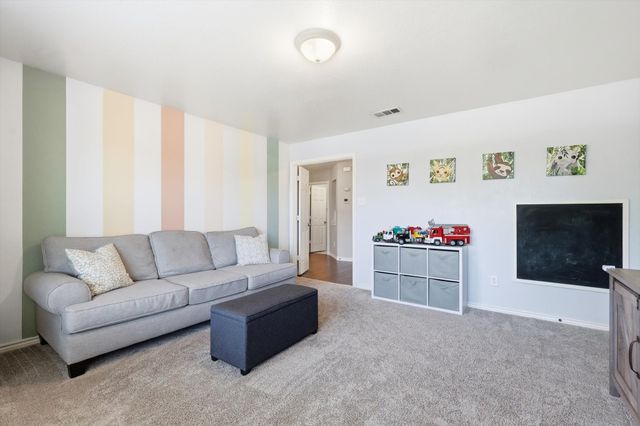 5908 Brookside Drive, Denton, TX 76226