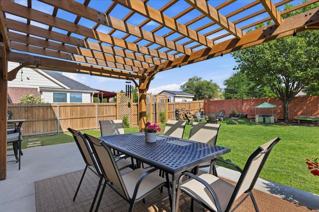 5908 Brookside Drive, Denton, TX 76226