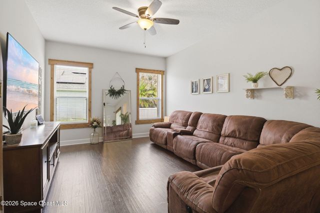 256 Brandy Creek Circle SE, Palm Bay, FL 32909