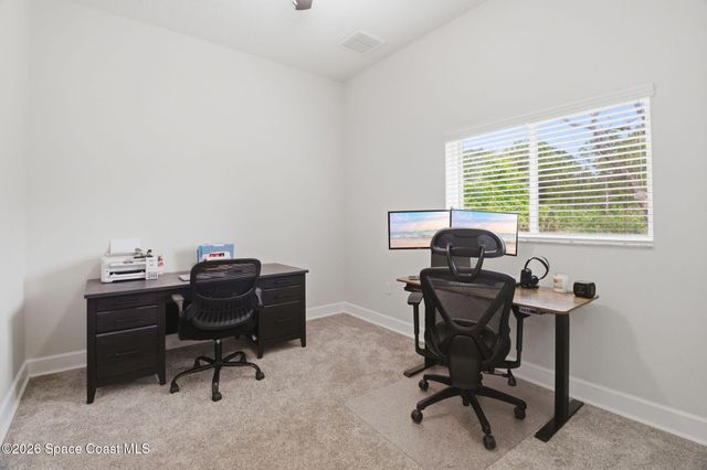 256 Brandy Creek Circle SE, Palm Bay, FL 32909