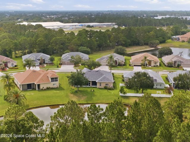 256 Brandy Creek Circle SE, Palm Bay, FL 32909