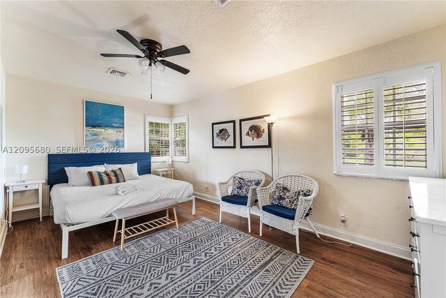 711 Tyler St, Hollywood, FL 33019