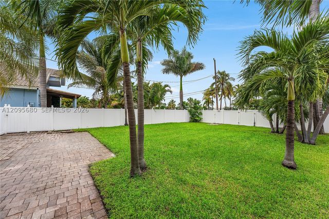 711 Tyler St, Hollywood, FL 33019