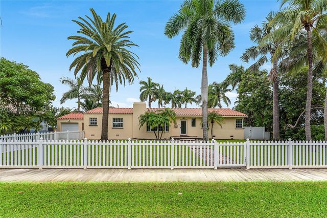 711 Tyler St, Hollywood, FL 33019
