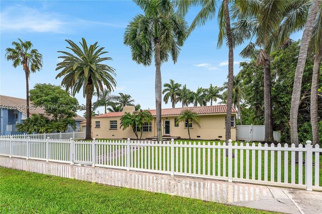711 Tyler St, Hollywood, FL 33019