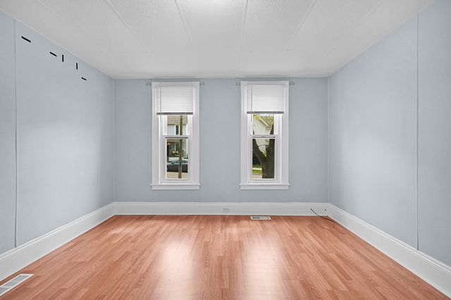 301 Spencer Street Ne, City Of Grand Rapids, MI 49505