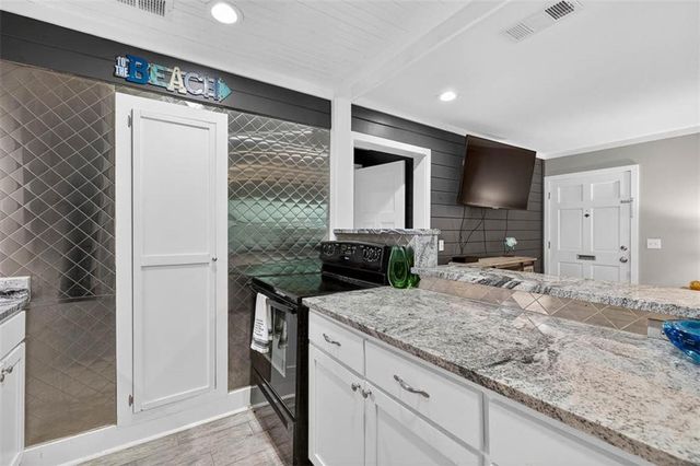 800 Mallery Street, 48, St. Simons Island, GA 31522