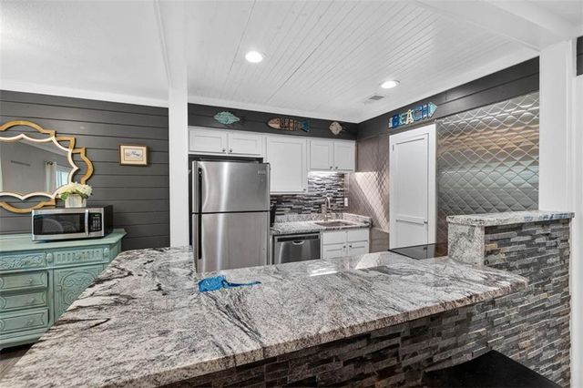 800 Mallery Street, 48, St. Simons Island, GA 31522