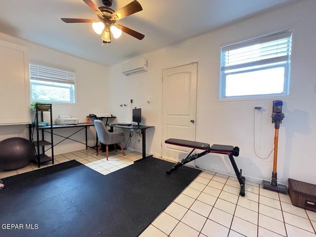 1200 STOCKWELL Lane, El Paso, TX 79902
