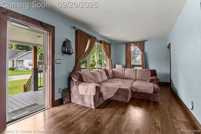 1032 Washington Avenue, Temperance, MI 48182