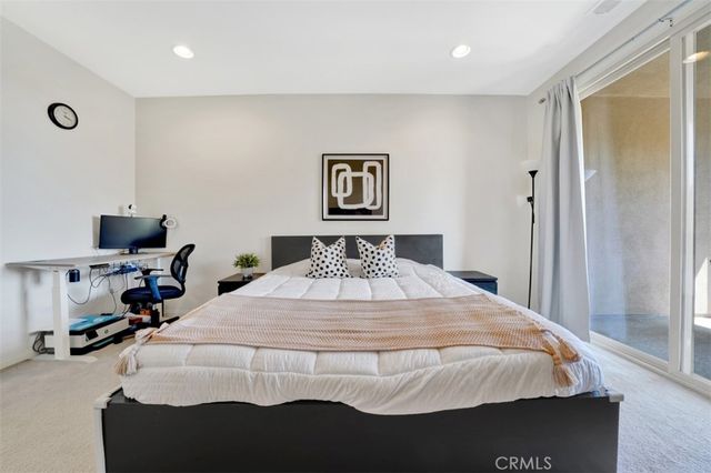 92 Capricorn, Irvine, CA 92618