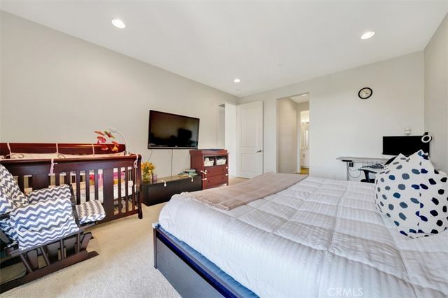 92 Capricorn, Irvine, CA 92618