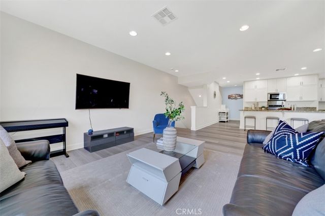 92 Capricorn, Irvine, CA 92618