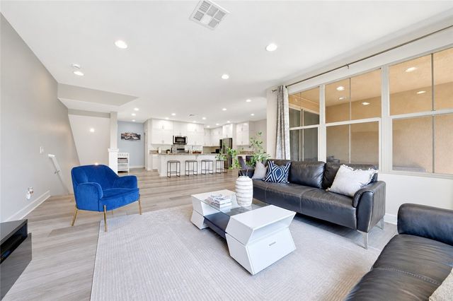 92 Capricorn, Irvine, CA 92618