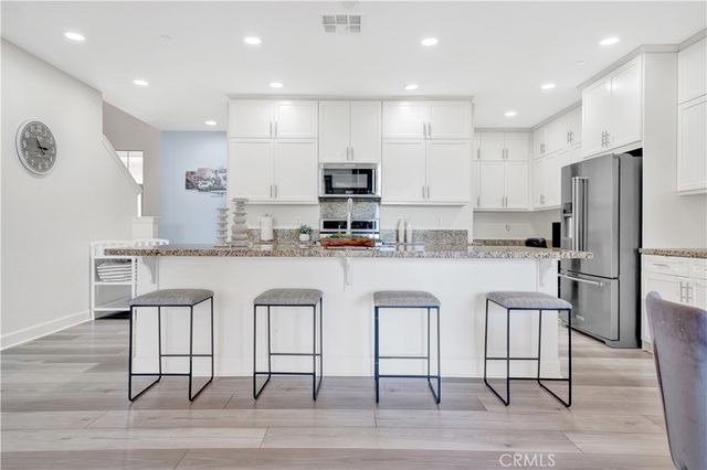92 Capricorn, Irvine, CA 92618