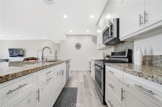 92 Capricorn, Irvine, CA 92618