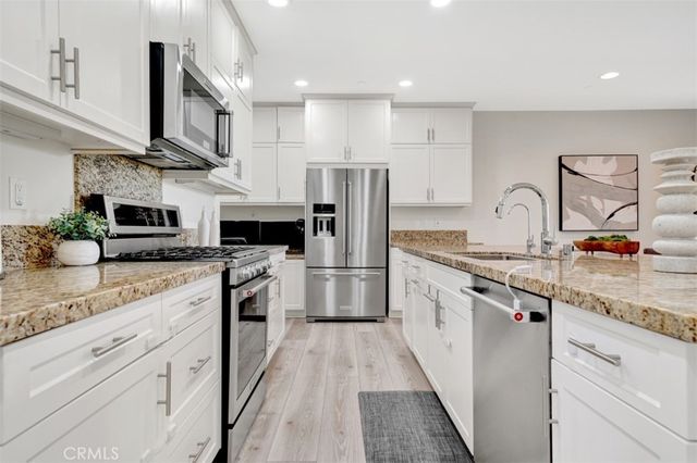 92 Capricorn, Irvine, CA 92618