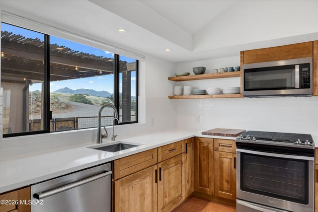 104 Douglas Lane, Sonoita, AZ 85637