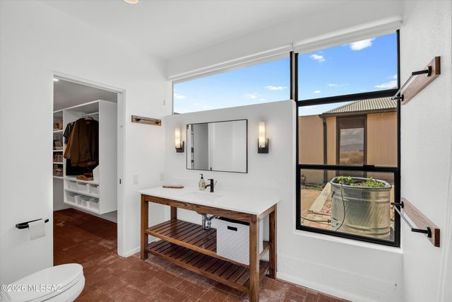 104 Douglas Lane, Sonoita, AZ 85637