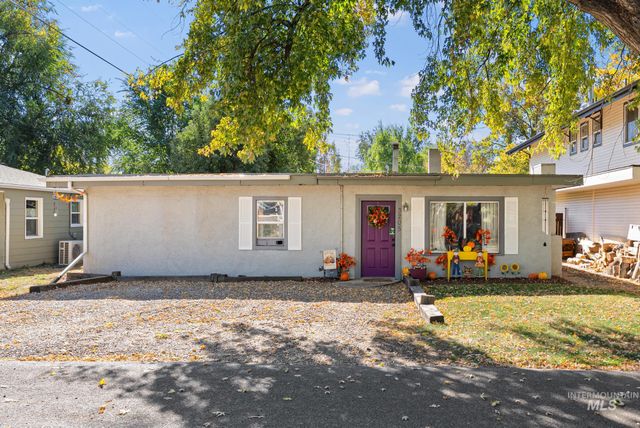3205 W Edgemoor Rd, Boise, ID 83703 property photo
