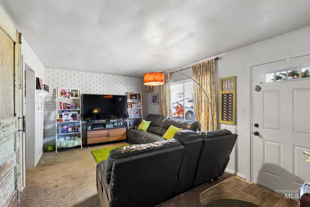 3205 W Edgemoor Rd, Boise, ID 83703 photo 4