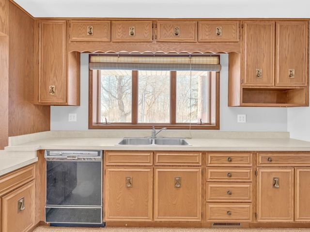 15218 Harmony Road, Huntley, IL 60142