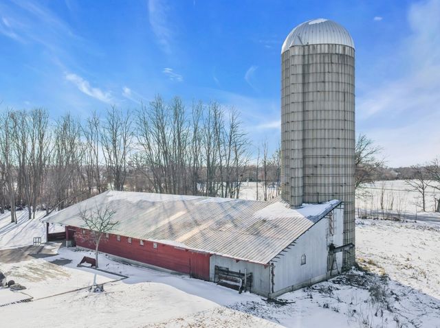 15218 Harmony Road, Huntley, IL 60142