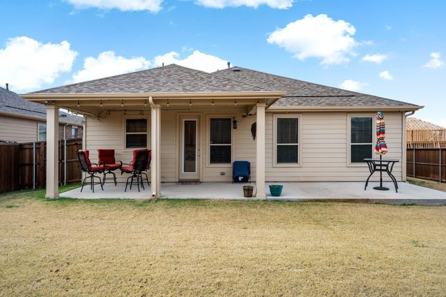 2632 Wesley Avenue, Aubrey, TX 76227
