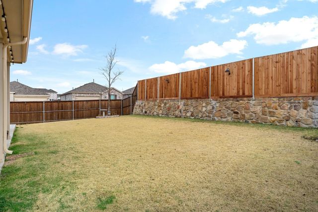 2632 Wesley Avenue, Aubrey, TX 76227