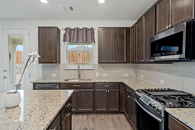 2632 Wesley Avenue, Aubrey, TX 76227