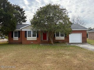 625 Winchester Road, Jacksonville, NC 28546
