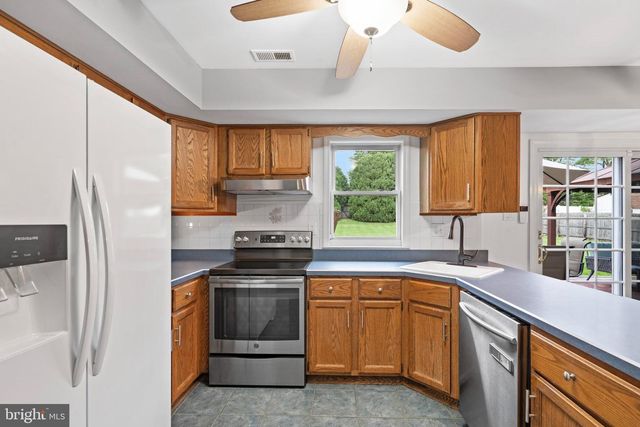 1549 HARTSVILLE CIR, Warminster, PA 18974