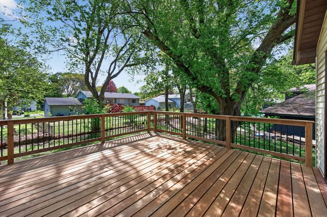 3054 Wilder Street N, Roseville, MN 55113