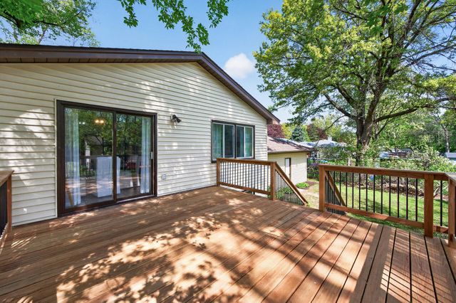 3054 Wilder Street N, Roseville, MN 55113