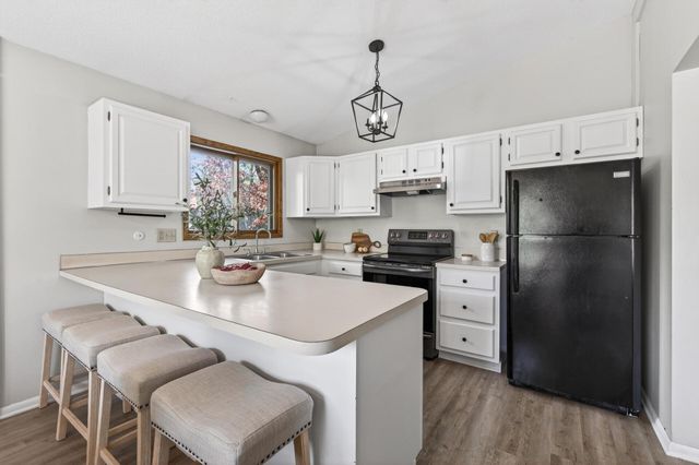 3054 Wilder Street N, Roseville, MN 55113